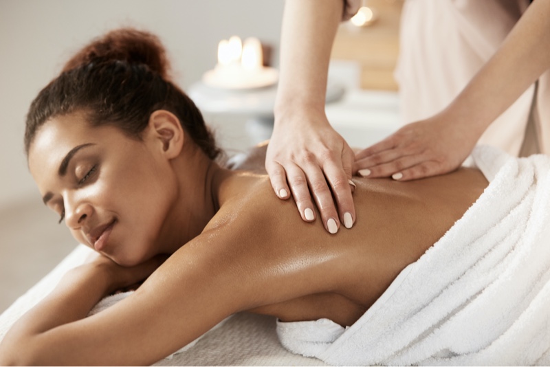 Swedish Massage: Benefits, Technique, What to Expect