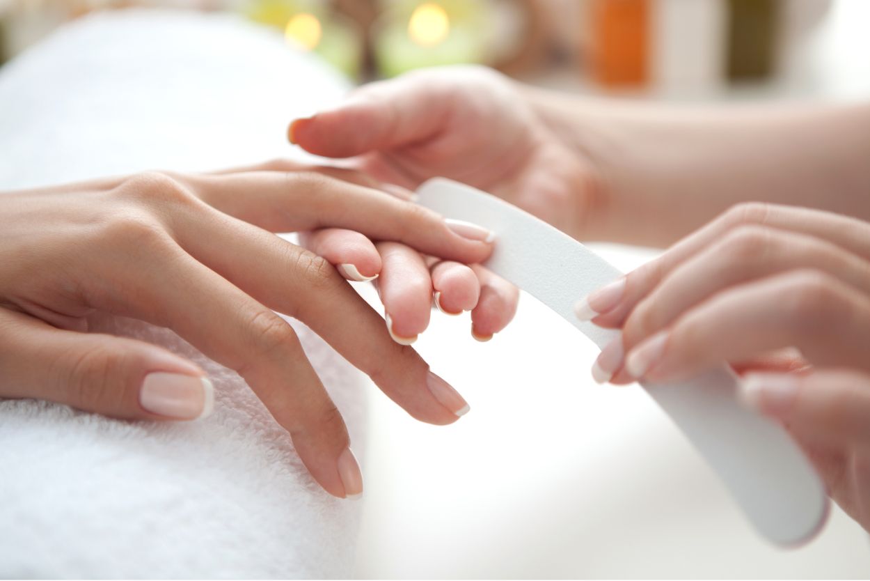 Read more about the article Achieving Healthier Nails With Manicures and Pedicures
